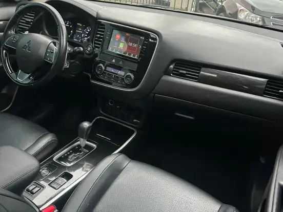 MITSUBISHI-OUTLANDER-2.2 4X4 16V DIESEL 4P AUTOMÁTICO MITSUBISHI-OUTLANDER-2018