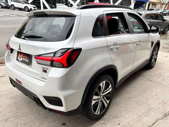 MITSUBISHI-OUTLANDER-2.0 MIVEC GASOLINA HPE AUTOMÁTICO MITSUBISHI-OUTLANDER-2021