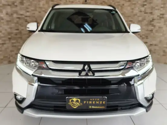 MITSUBISHI-OUTLANDER-3.0 GT 4X4 V6 24V GASOLINA 4P AUTOMÁTICO MITSUBISHI-OUTLANDER-2015
