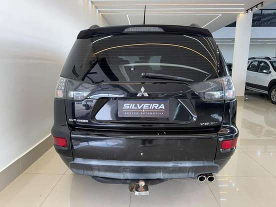 MITSUBISHI-OUTLANDER-2009