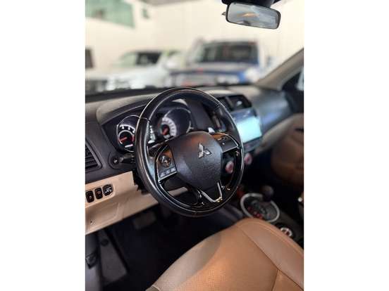 MITSUBISHI-OUTLANDER SPORT-2.0 MIVEC FLEX HPE AUTOMÁTICO MITSUBISHI-OUTLANDER SPORT-2021