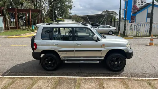 MITSUBISHI-PAJERO TR4-2.0 4X4 16V 131CV GASOLINA 4P MANUAL MITSUBISHI-PAJERO TR4-2004
