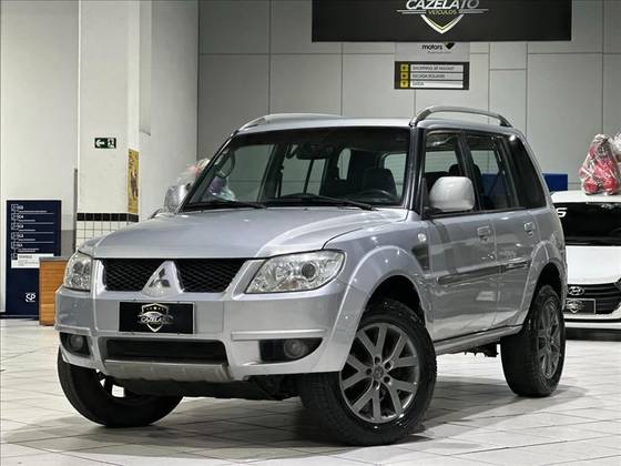 MITSUBISHI PAJERO TR4 2.0 4X2 16V 140CV FLEX 4P AUTOMÁTICO