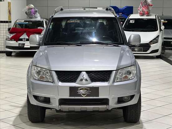 MITSUBISHI-PAJERO TR4-2.0 4X2 16V 140CV FLEX 4P AUTOMÁTICO MITSUBISHI-PAJERO TR4-2012