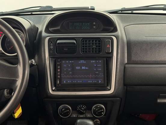 MITSUBISHI-PAJERO TR4-2011