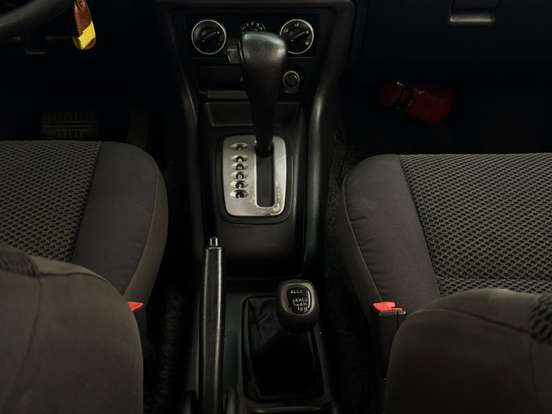 MITSUBISHI-PAJERO TR4-2011