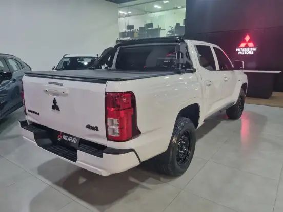 MITSUBISHI-TRITON-2026