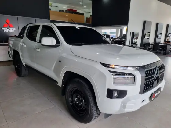 MITSUBISHI TRITON 2.4 BITURBO DIESEL CD GL MANUAL