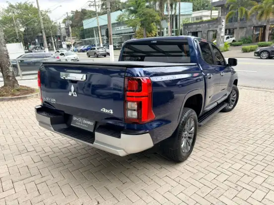 MITSUBISHI-TRITON-2.4 BITURBO DIESEL CD HPE 4X4 AUTOMÁTICO MITSUBISHI-TRITON-2025
