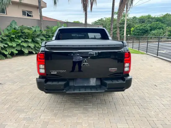 MITSUBISHI-TRITON-2.4 BITURBO DIESEL CD KATANA 4X4 AUTOMÁTICO MITSUBISHI-TRITON-2025