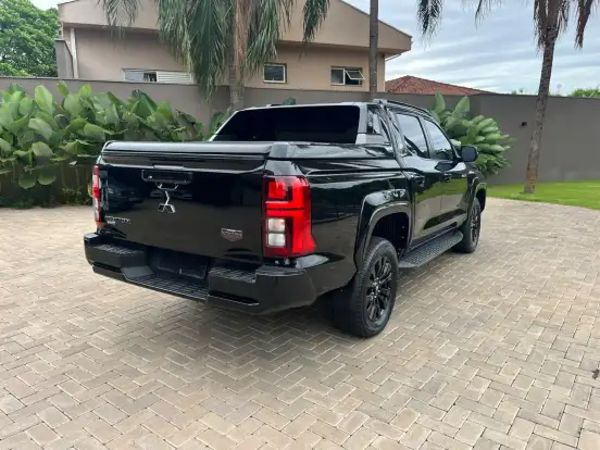 MITSUBISHI-TRITON-2.4 BITURBO DIESEL CD KATANA 4X4 AUTOMÁTICO MITSUBISHI-TRITON-2025