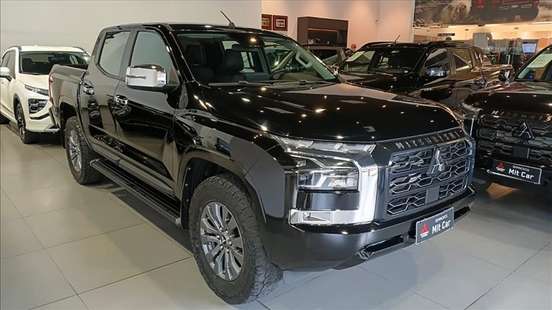 MITSUBISHI-TRITON-2025