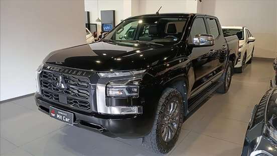 MITSUBISHI-TRITON-2025