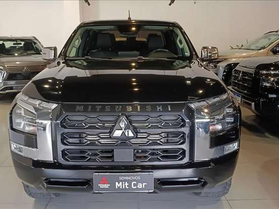 MITSUBISHI-TRITON-2.4 BITURBO DIESEL CD HPE 4X4 AUTOMÁTICO MITSUBISHI-TRITON-2025