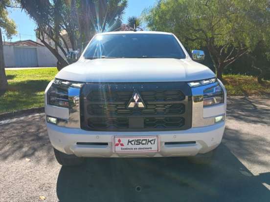 MITSUBISHI-TRITON-2025