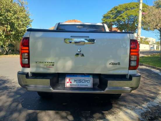 MITSUBISHI-TRITON-2025