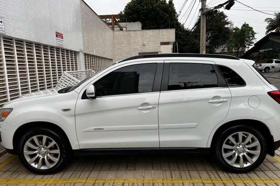MITSUBISHI-ASX-2015