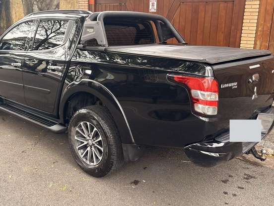 MITSUBISHI-L200 TRITON-2.4 16V TURBO DIESEL SPORT HPE-S CD 4P 4X4 AUTOMÁTICO MITSUBISHI-L200 TRITON-2019