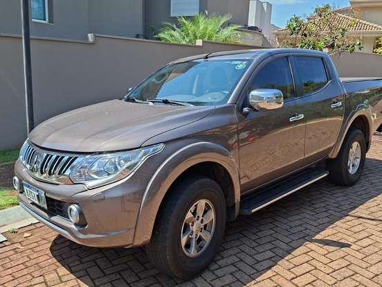 MITSUBISHI-L200 TRITON-2.4 16V TURBO DIESEL SPORT HPE TOP CD 4P 4X4 AUTOMÁTICO MITSUBISHI-L200 TRITON-2016