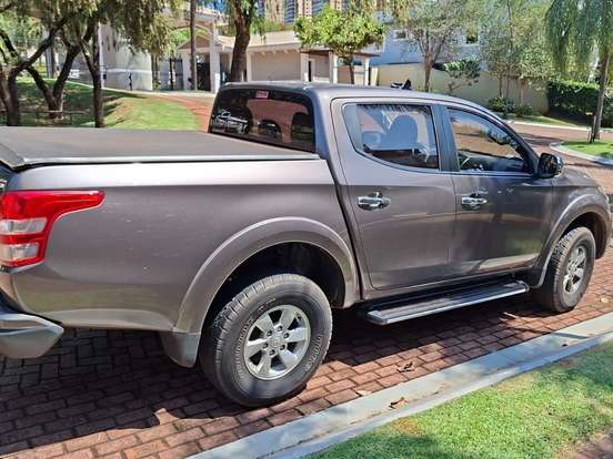 MITSUBISHI-L200 TRITON-2.4 16V TURBO DIESEL SPORT HPE TOP CD 4P 4X4 AUTOMÁTICO MITSUBISHI-L200 TRITON-2016