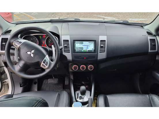 MITSUBISHI-OUTLANDER-2.0 16V GASOLINA 4P AUTOMÁTICO MITSUBISHI-OUTLANDER-2012