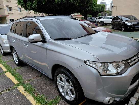 MITSUBISHI-OUTLANDER-2.0 16V GASOLINA 4P AUTOMÁTICO MITSUBISHI-OUTLANDER-2013