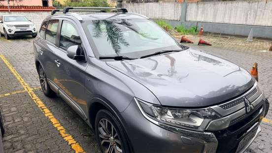 MITSUBISHI-OUTLANDER-2017
