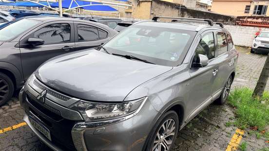 MITSUBISHI-OUTLANDER-2017