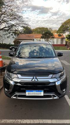 MITSUBISHI OUTLANDER 3.0 MIVEC V6 GASOLINA HPE-S AWD AUTOMÁTICO