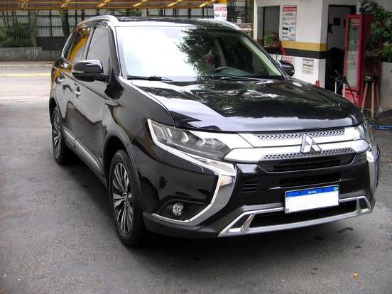 MITSUBISHI-OUTLANDER-2019
