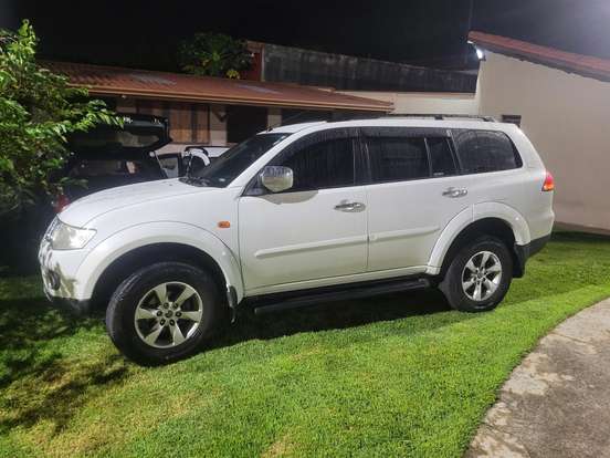 MITSUBISHI-PAJERO DAKAR-2013