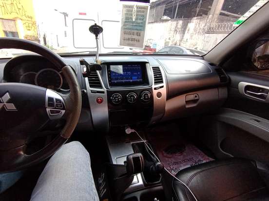 MITSUBISHI-PAJERO DAKAR-2013
