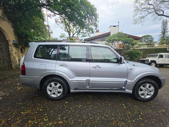 MITSUBISHI-PAJERO FULL-2006