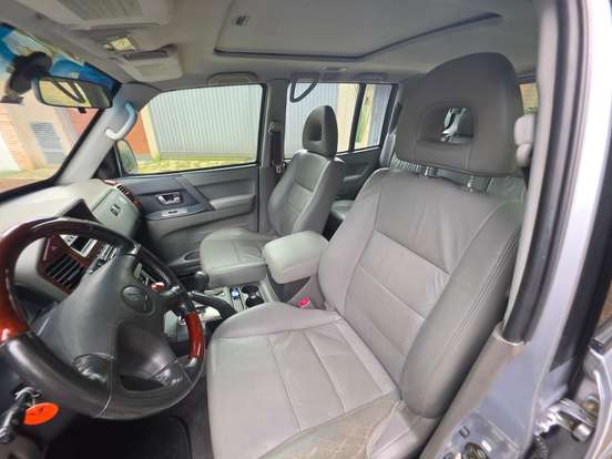 MITSUBISHI-PAJERO FULL-3.8 HPE 4X4 V6 24V GASOLINA 4P AUTOMÁTICO MITSUBISHI-PAJERO FULL-2006