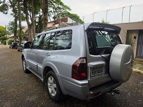 MITSUBISHI-PAJERO FULL-3.8 HPE 4X4 V6 24V GASOLINA 4P AUTOMÁTICO MITSUBISHI-PAJERO FULL-2006