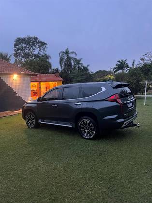 MITSUBISHI PAJERO SPORT 2.4 16V MIVEC TURBO DIESEL HPE AWD AUTOMÁTICO