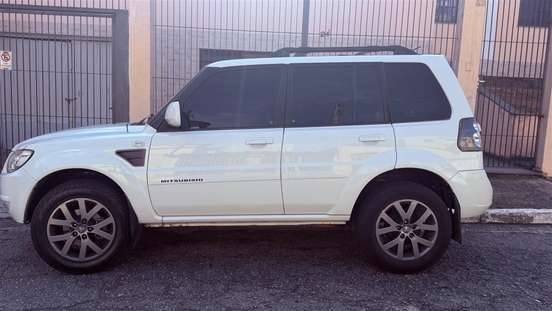 MITSUBISHI-PAJERO TR4-2013