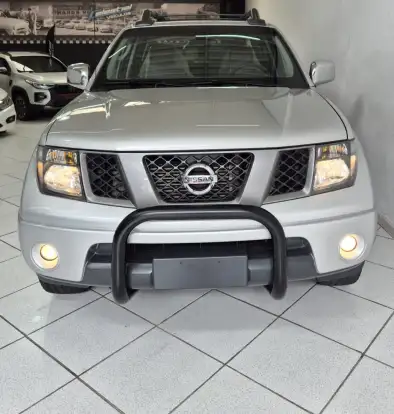 NISSAN-FRONTIER-2012
