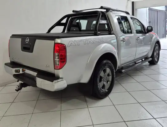 NISSAN-FRONTIER-2012