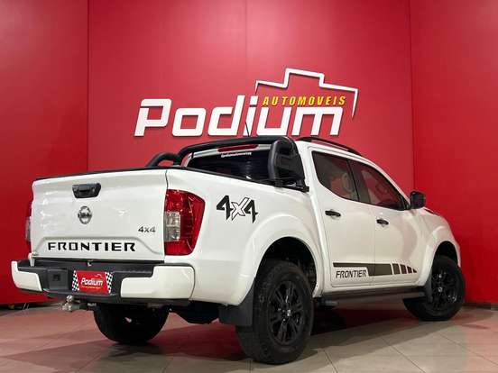 NISSAN-FRONTIER-2022
