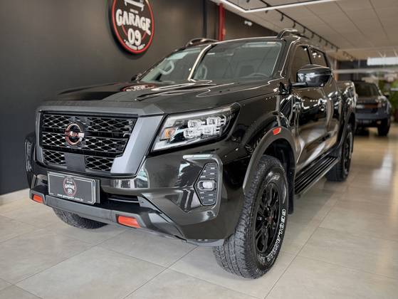 NISSAN FRONTIER 2.3 16V TURBO DIESEL PRO4X CD 4X4 AUTOMÁTICO