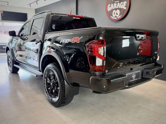 NISSAN-FRONTIER-2.3 16V TURBO DIESEL PRO4X CD 4X4 AUTOMÁTICO NISSAN-FRONTIER-2025