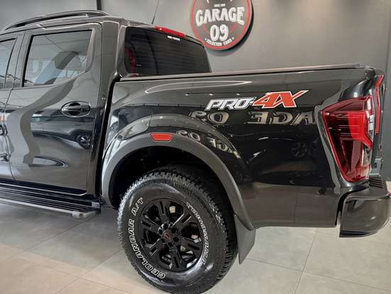 NISSAN-FRONTIER-2.3 16V TURBO DIESEL PRO4X CD 4X4 AUTOMÁTICO NISSAN-FRONTIER-2025