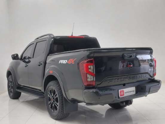 NISSAN-FRONTIER-2022