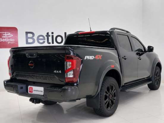 NISSAN-FRONTIER-2022