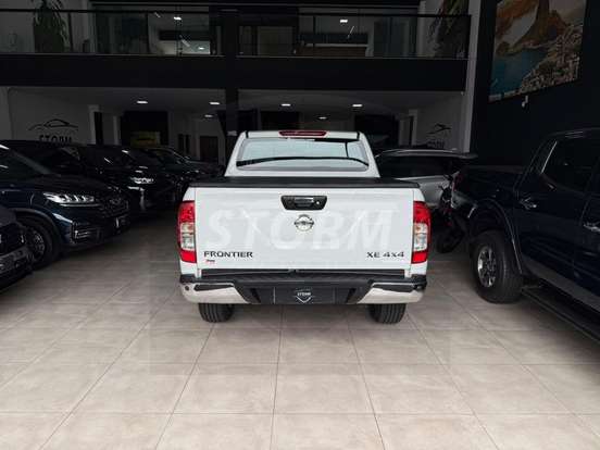 NISSAN-FRONTIER-2018