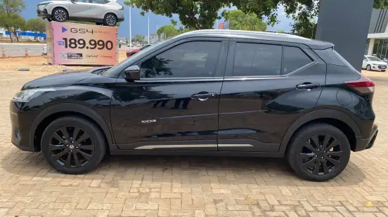 NISSAN-KICKS-2023
