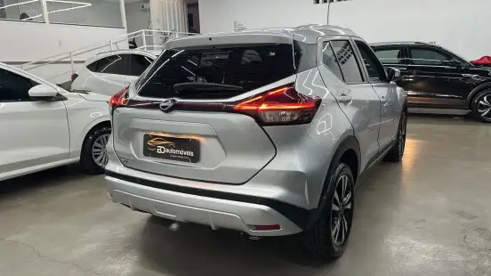 NISSAN-KICKS-2023