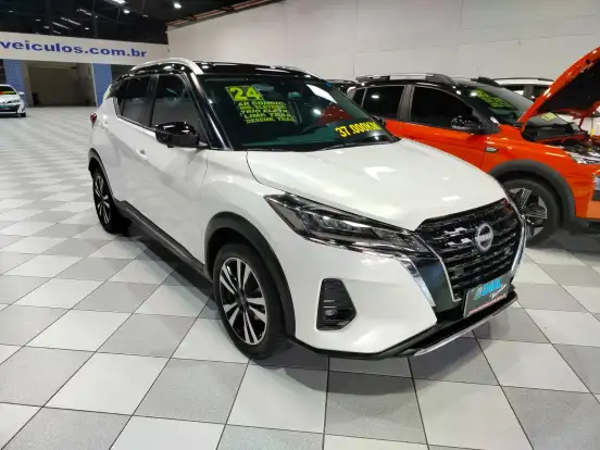 NISSAN-KICKS-2023