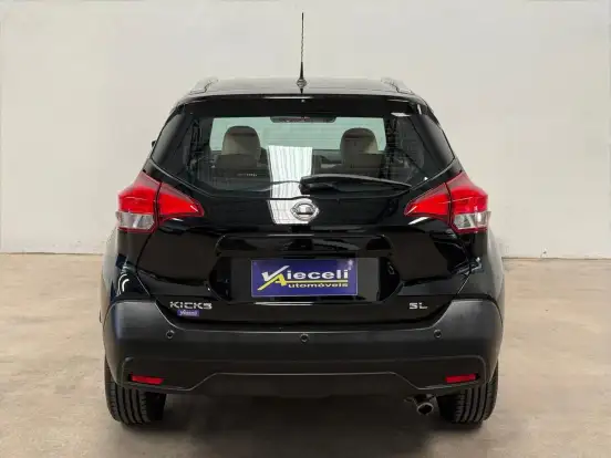 NISSAN-KICKS-2018